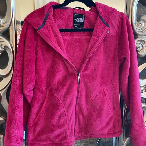 The North Face soft, fuzzy jacket - Picture 3 of 4